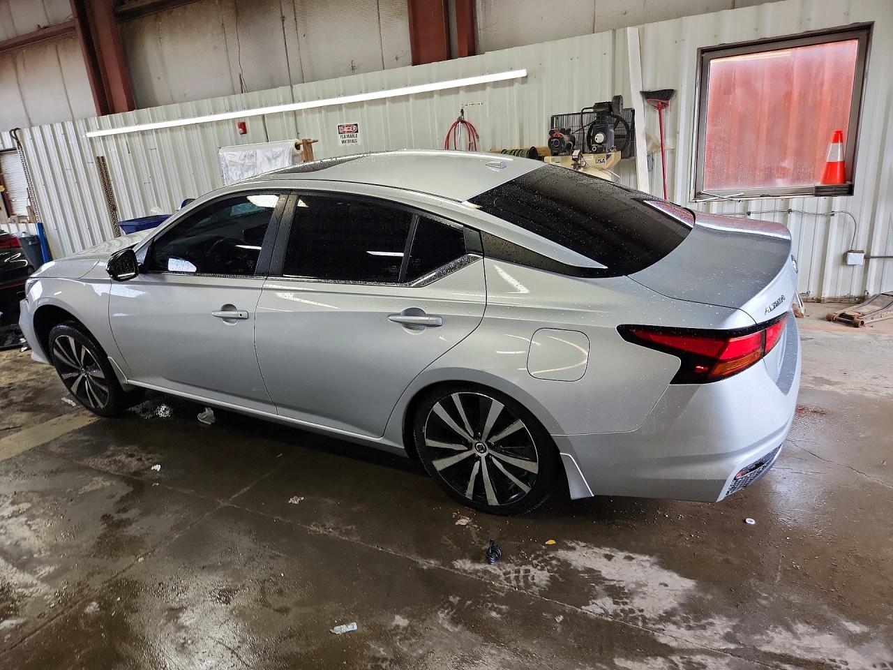 2019 NISSAN ALTIMA SR — снимка 2
