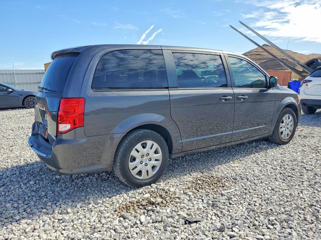 2020 DODGE GRAND CARAVAN SE — снимка 3