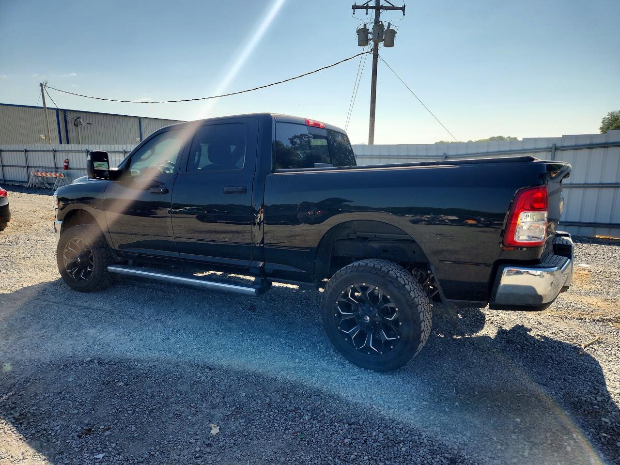 2024 RAM 2500 TRADESMAN — снимка 2