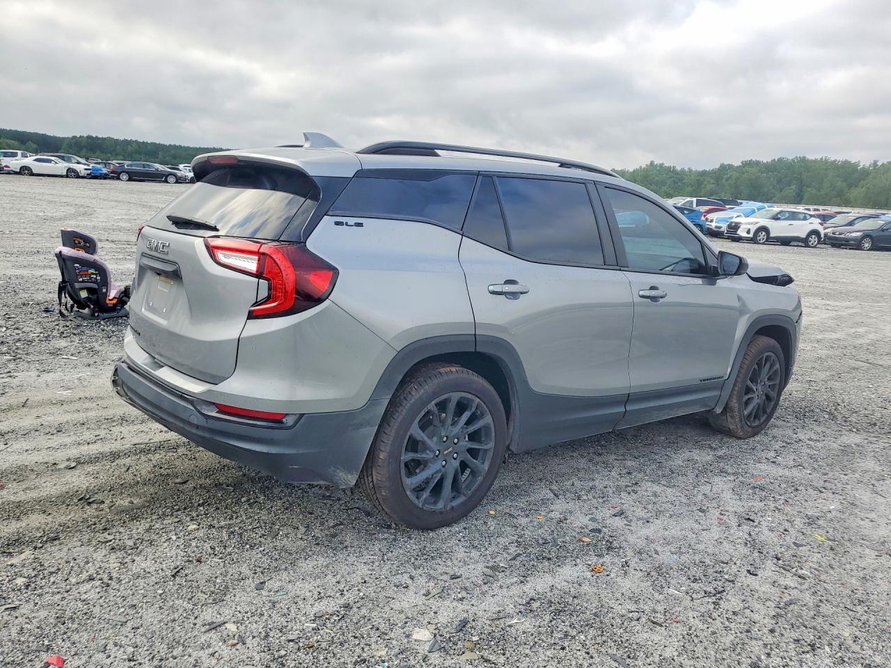 2023 GMC TERRAIN SLE — снимка 3