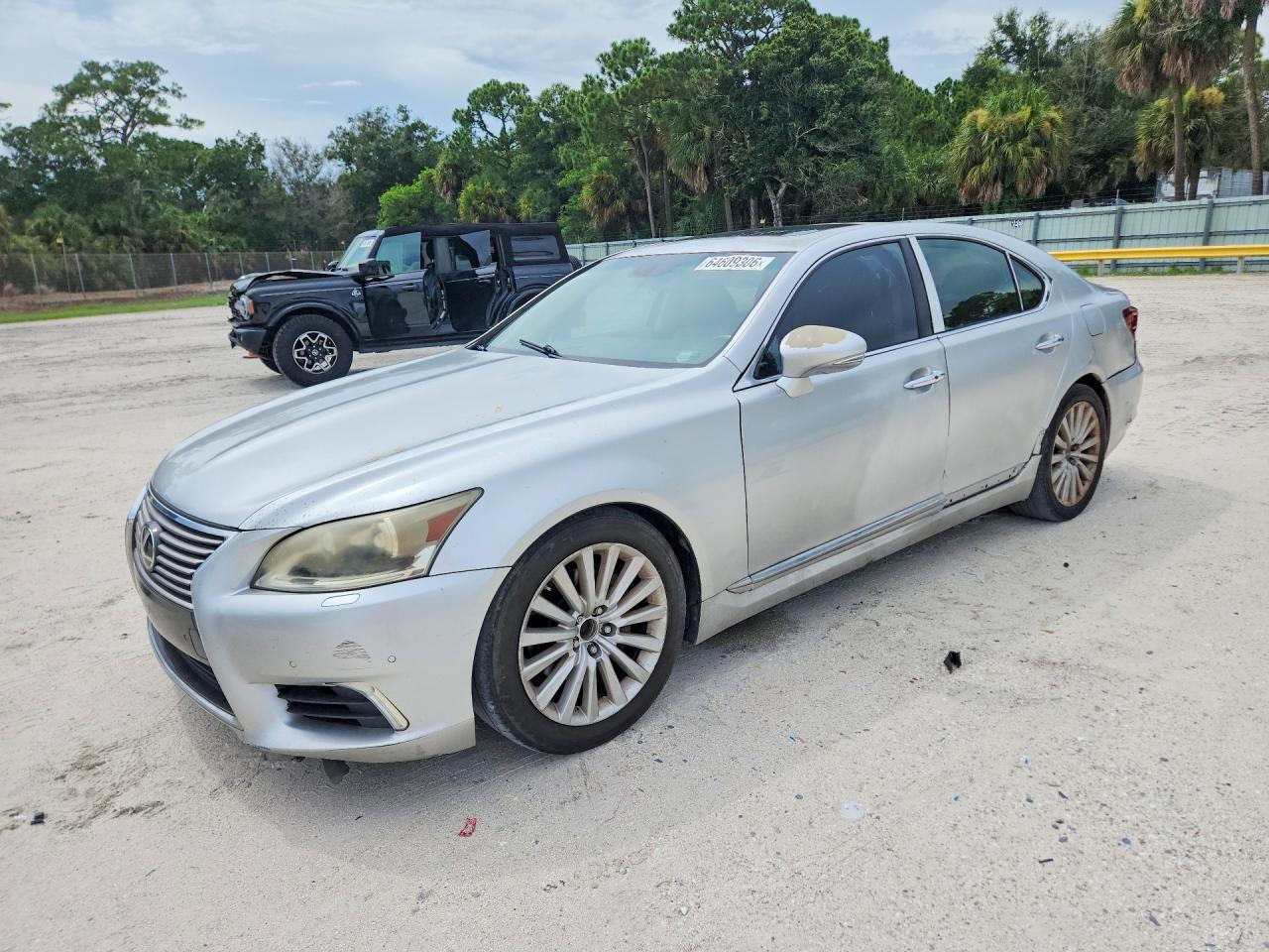 2013 LEXUS LS 460