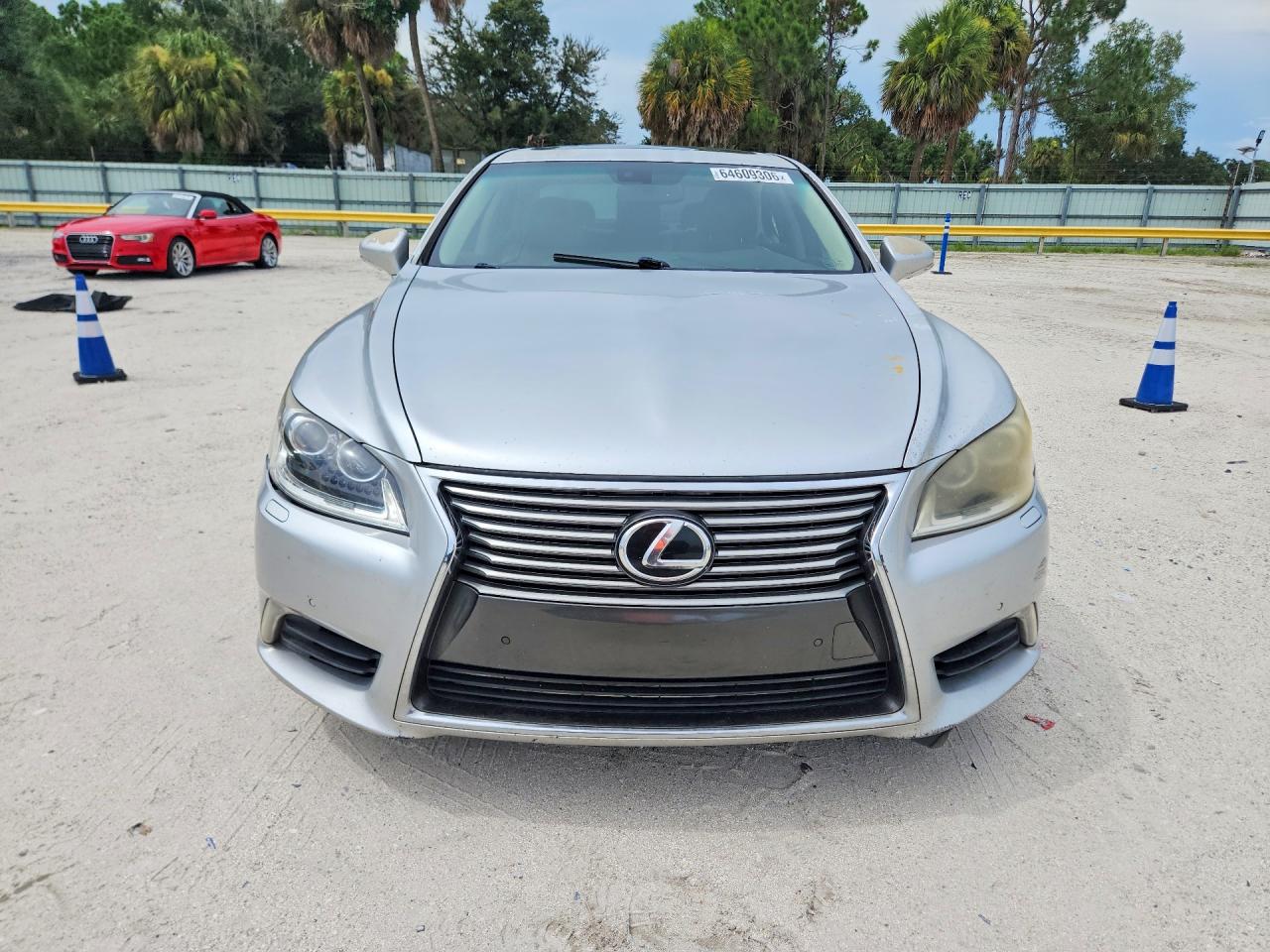 2013 LEXUS LS 460 — снимка 5