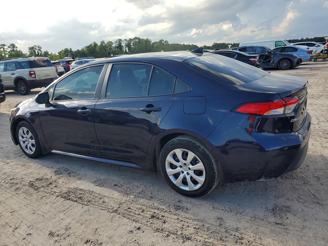 2025 TOYOTA COROLLA LE — снимка 2