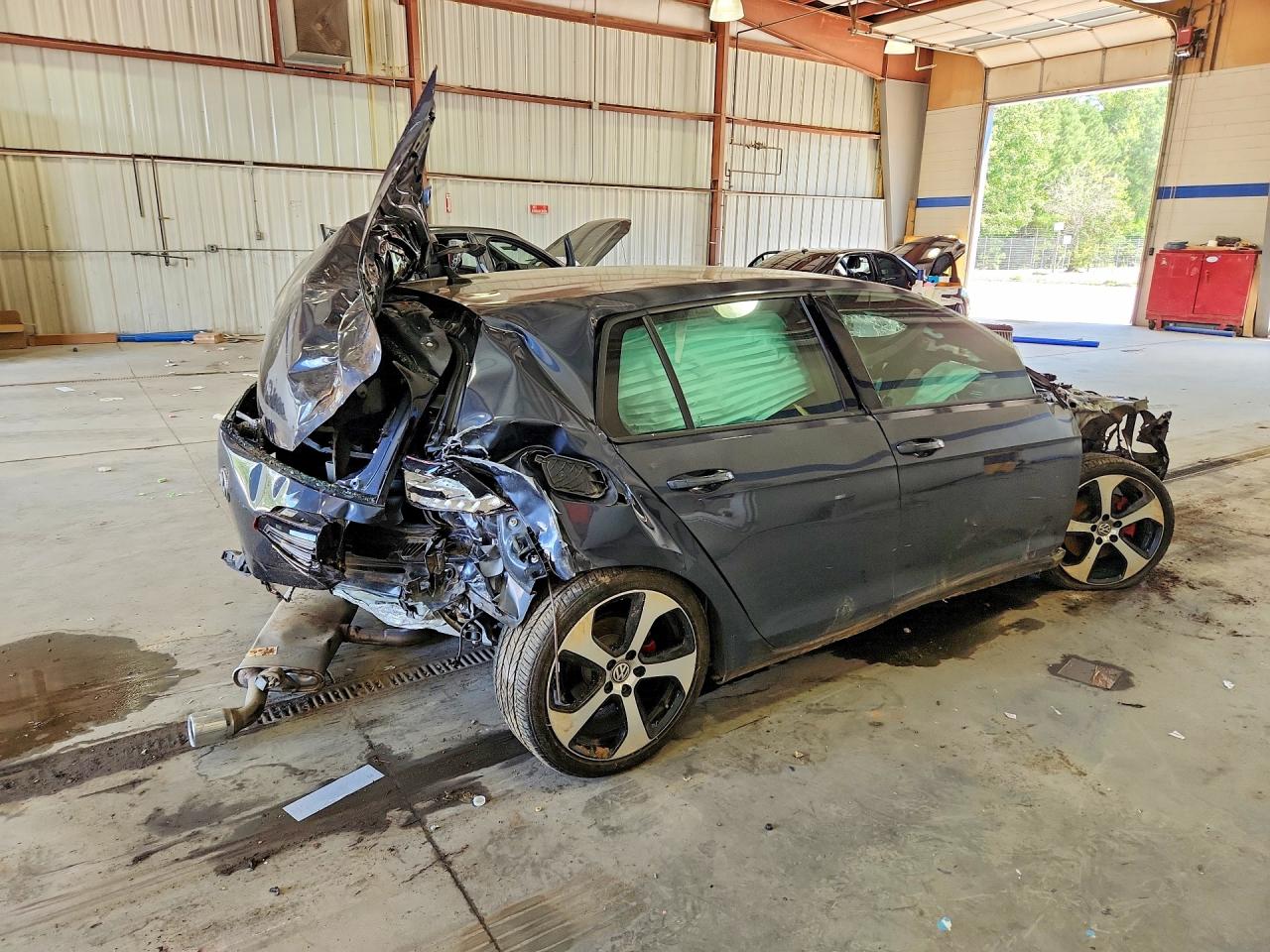 2018 VOLKSWAGEN GTI S/SE — снимка 3