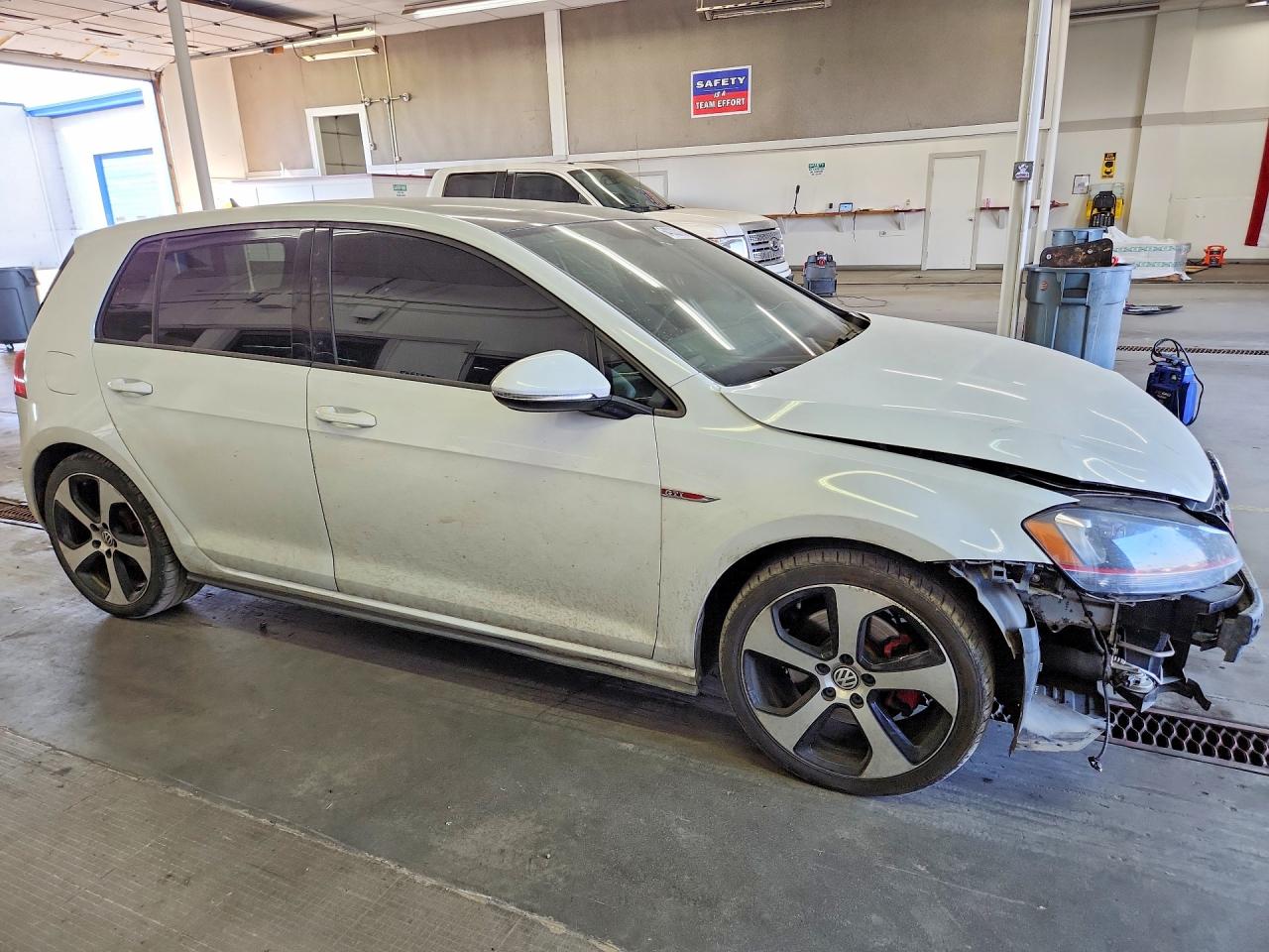 2016 VOLKSWAGEN GTI S/SE — снимка 4