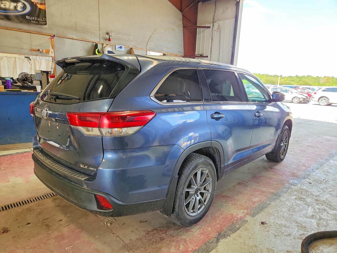 2017 TOYOTA HIGHLANDER XLE — снимка 3