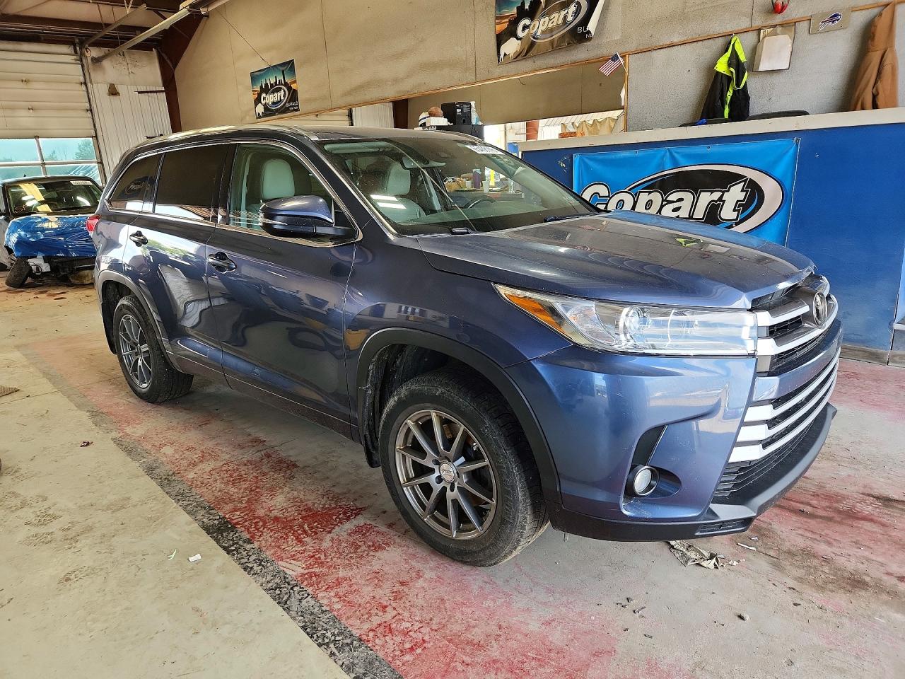 2017 TOYOTA HIGHLANDER XLE — снимка 4