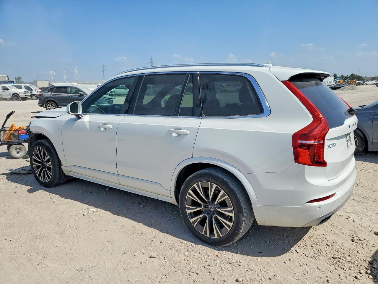 2020 VOLVO XC90 T5 MOMENTUM — снимка 2