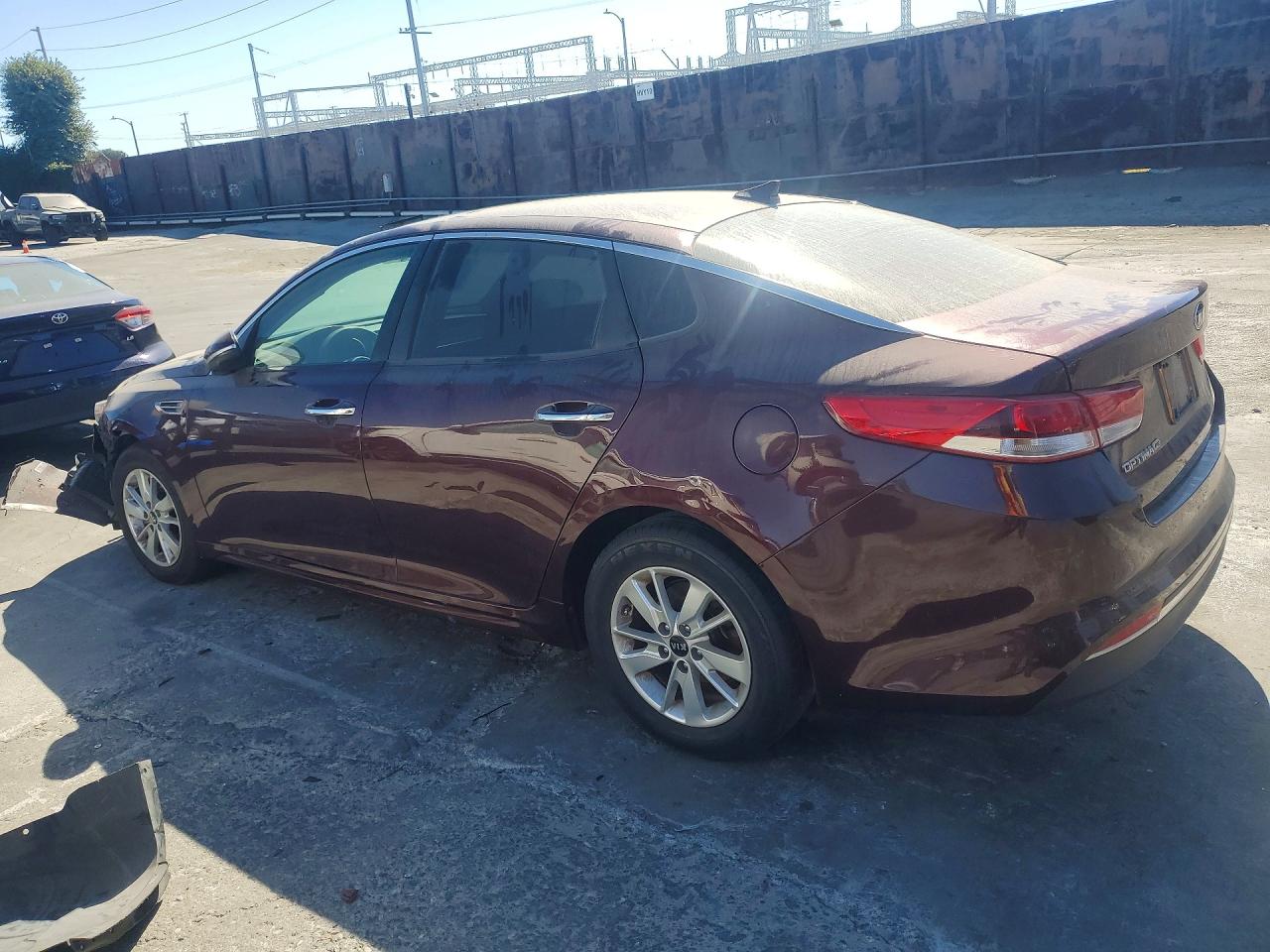 2018 KIA OPTIMA LX — снимка 2