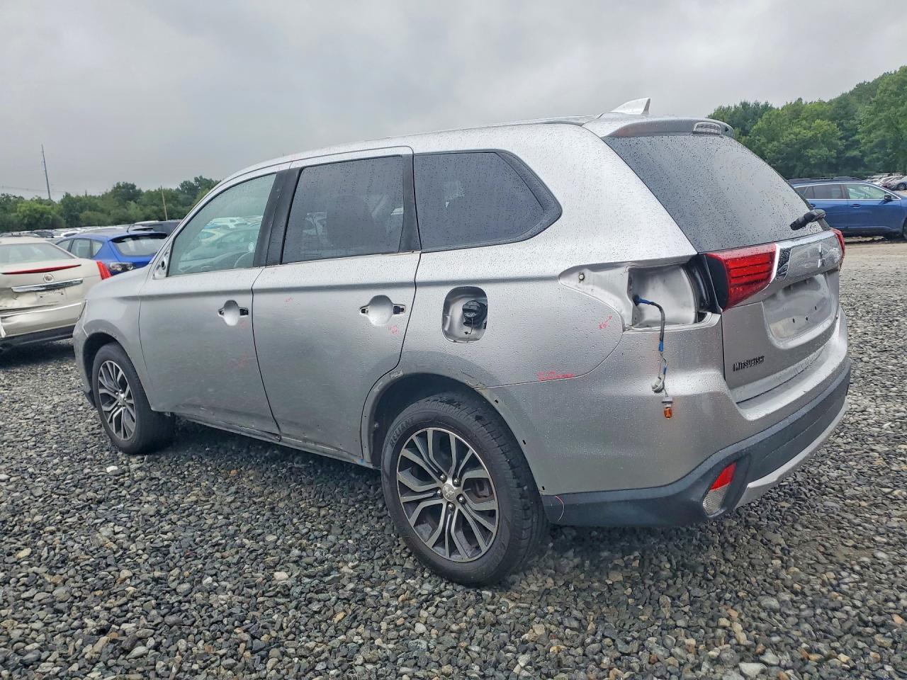 2018 MITSUBISHI OUTLANDER SE — снимка 2