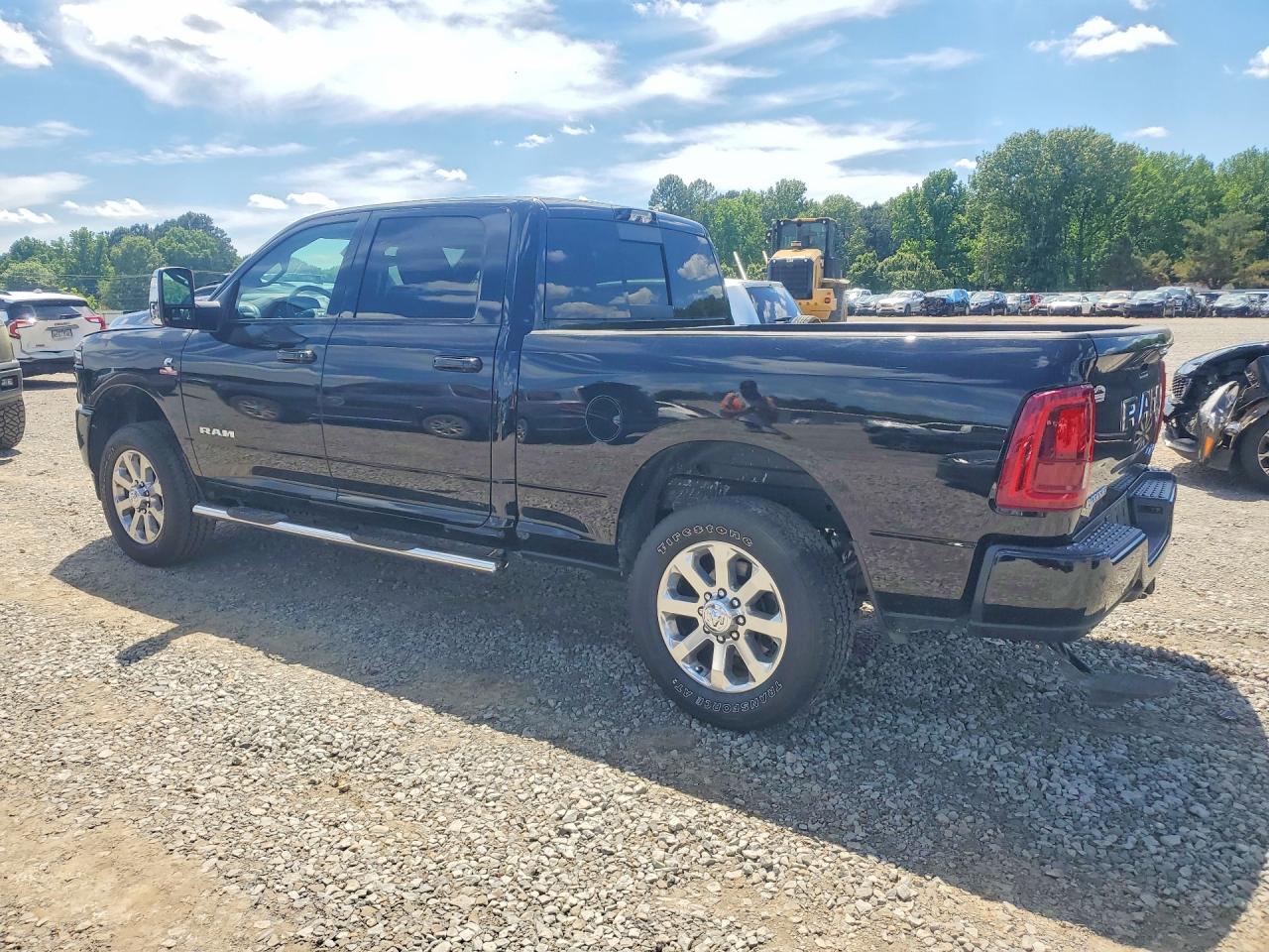 2025 RAM 2500 LARAMIE — снимка 2