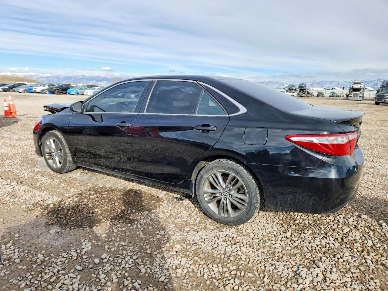 2016 TOYOTA CAMRY SE — снимка 2