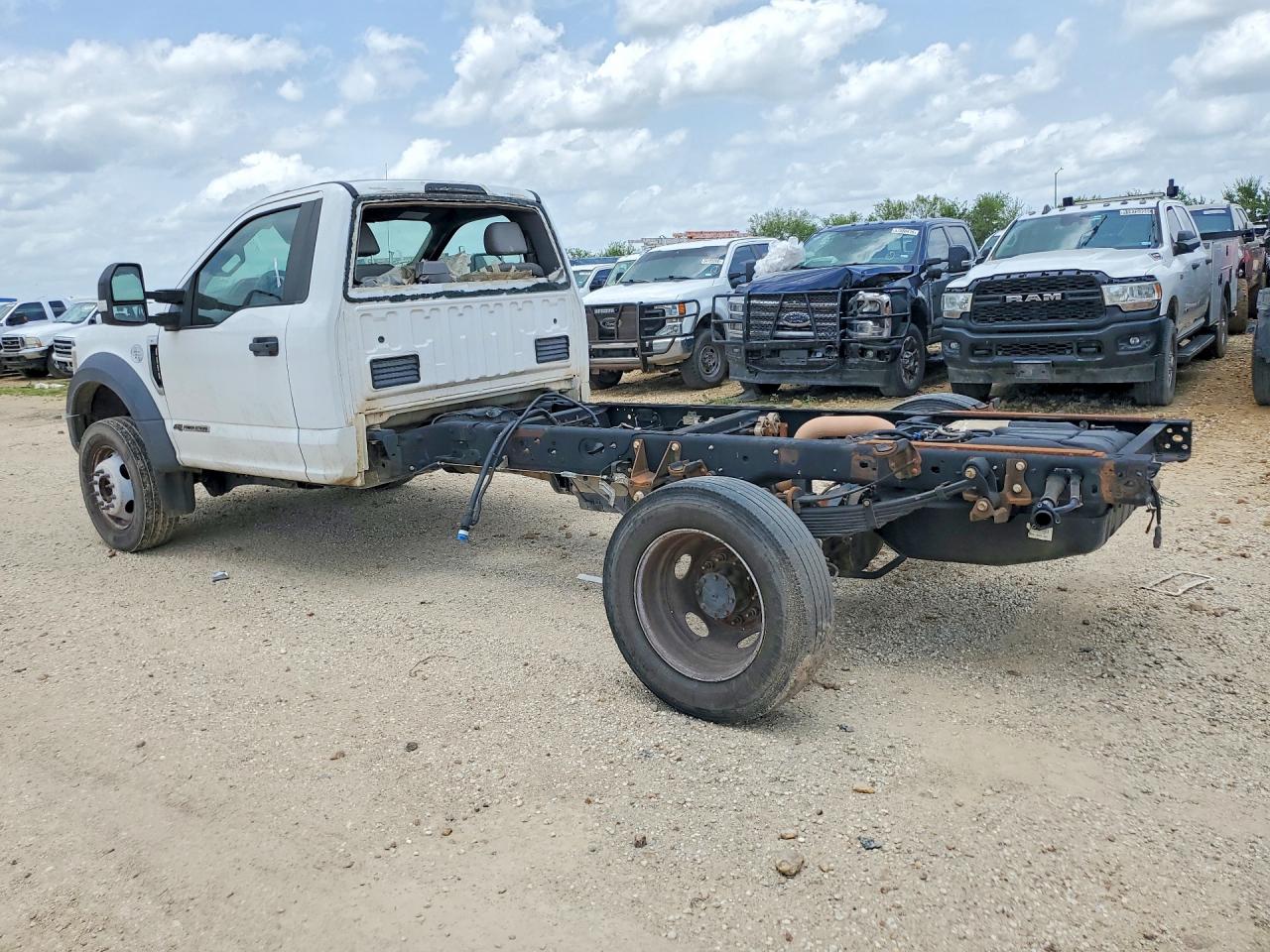 2019 FORD F550 SUPER DUTY STRIPPED CHASSIS — снимка 2