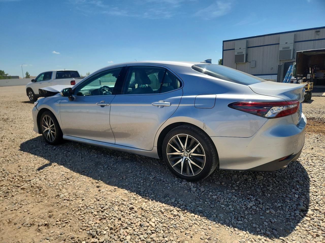 2021 TOYOTA CAMRY XLE — снимка 2