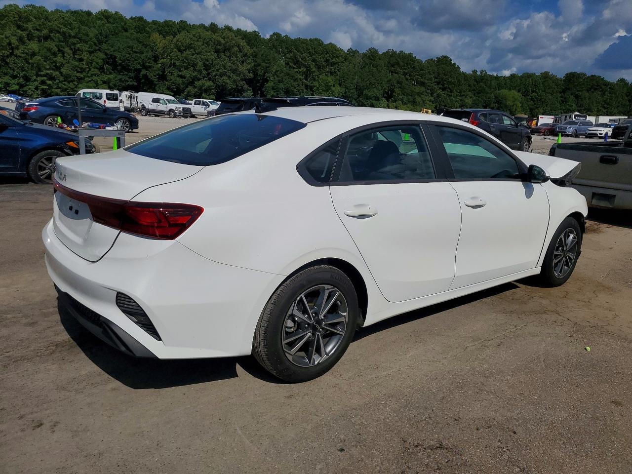 2024 KIA FORTE LXS — снимка 3
