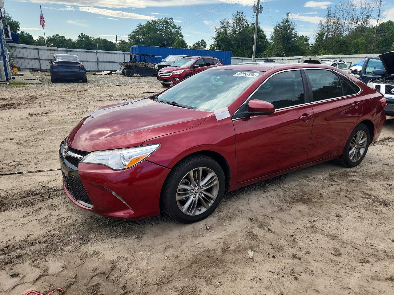 2015 TOYOTA CAMRY SE