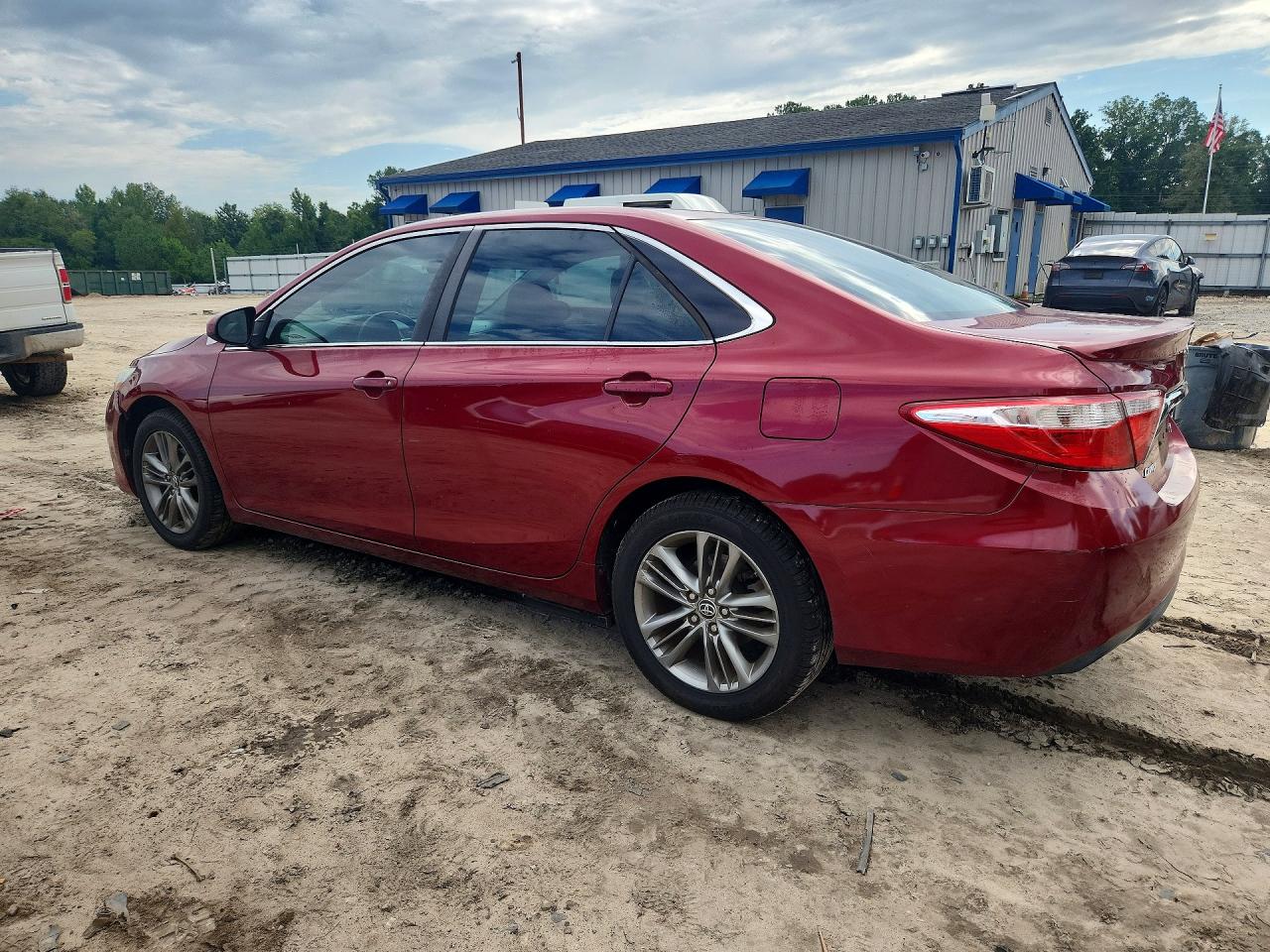 2015 TOYOTA CAMRY SE — снимка 2