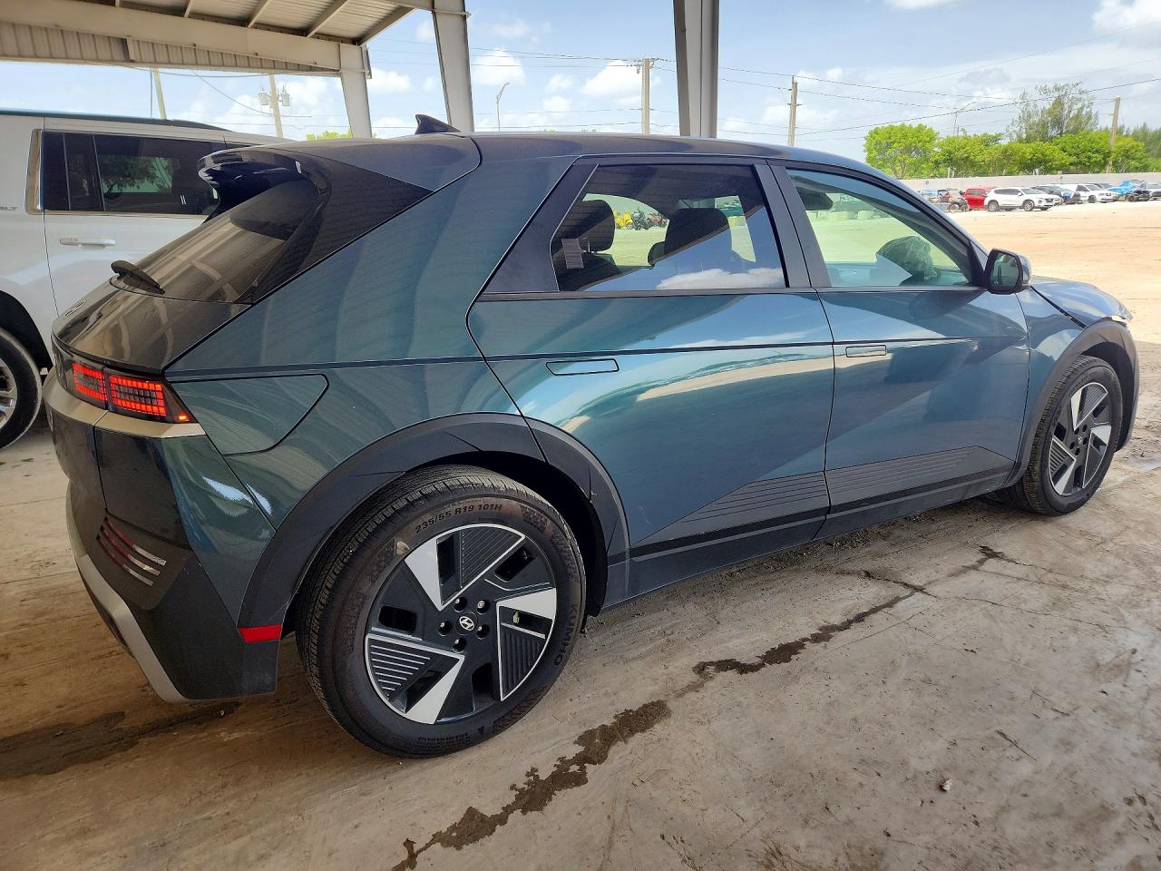 2025 HYUNDAI IONIQ 5 SE — снимка 3