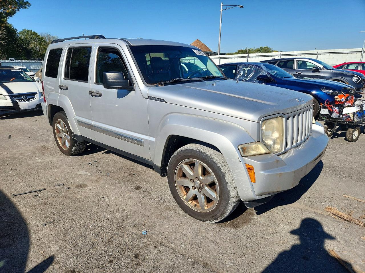 2012 JEEP LIBERTY SPORT — photo 4