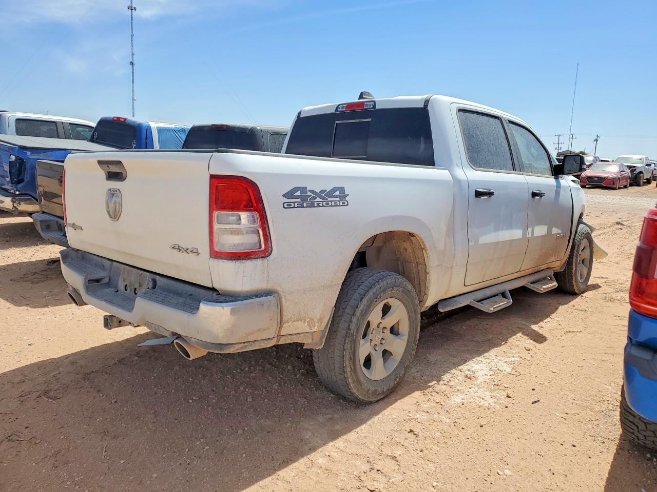 2023 RAM 1500 BIG HORN — снимка 3