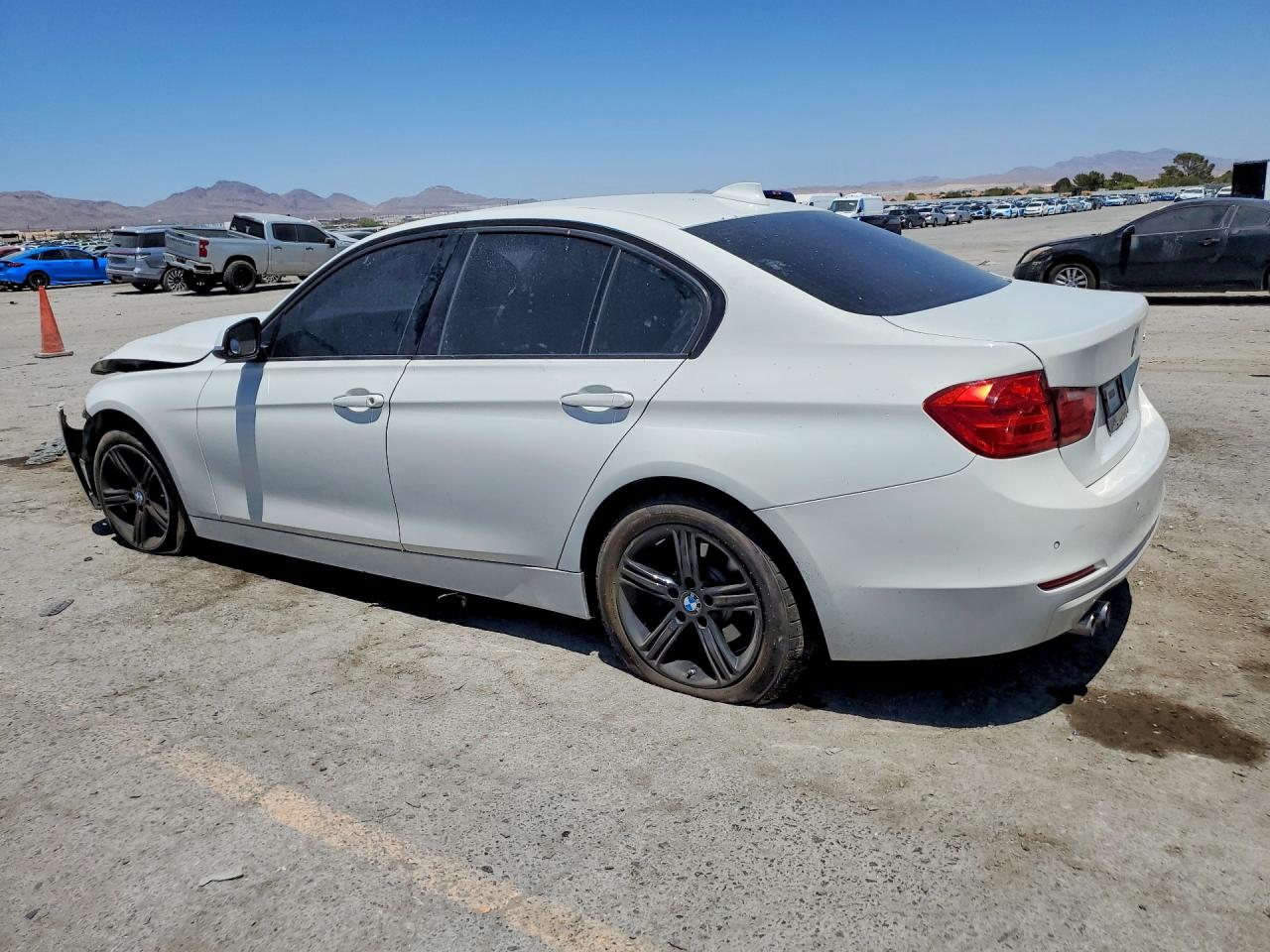 2015 BMW 328 I SULEV — снимка 2