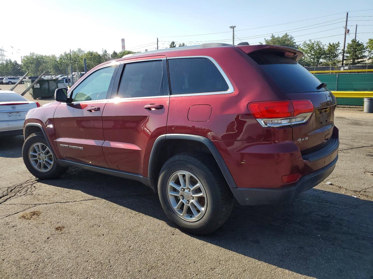 2019 JEEP GRAND CHEROKEE LAREDO — снимка 2