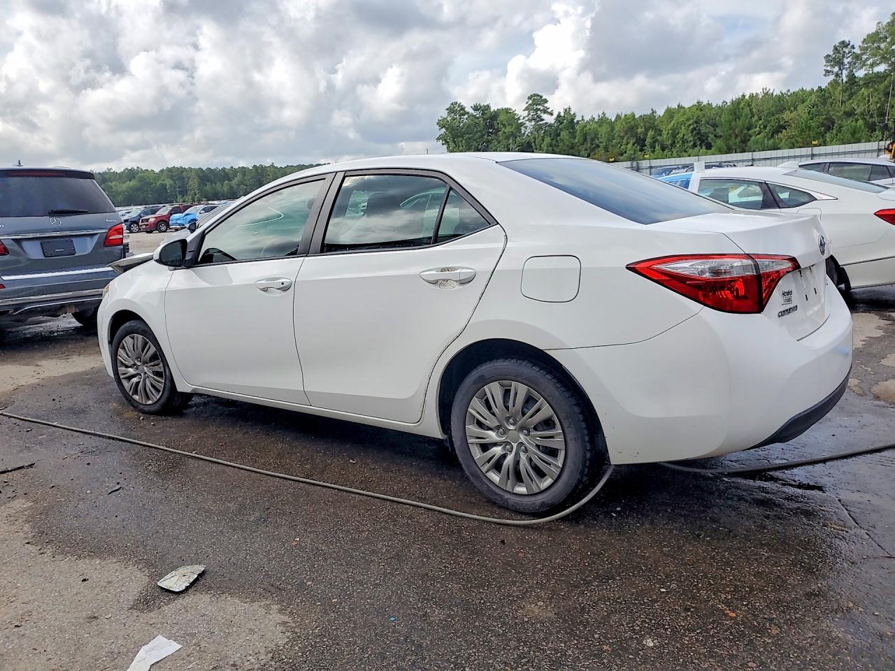 2015 TOYOTA COROLLA LE — снимка 2