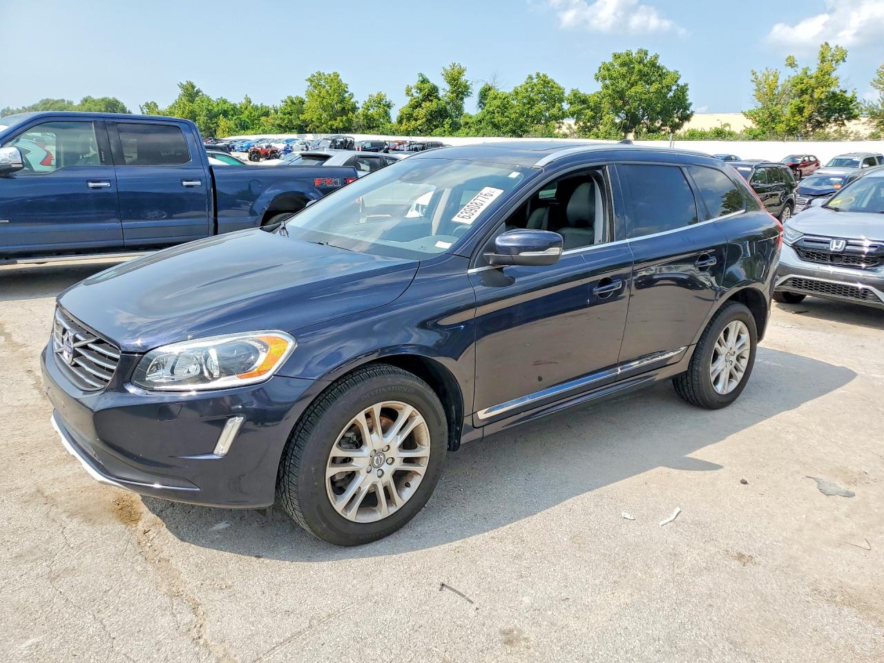 2016 VOLVO XC60 T5 PLATINUM