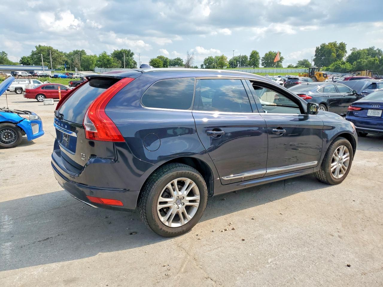 2016 VOLVO XC60 T5 PLATINUM — снимка 3