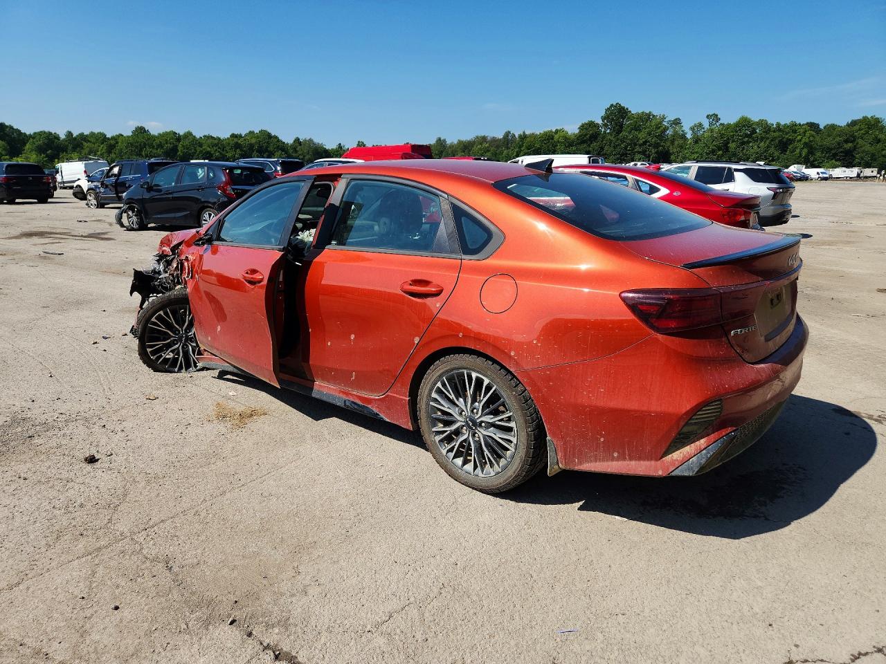 2023 KIA FORTE GT LINE — снимка 2