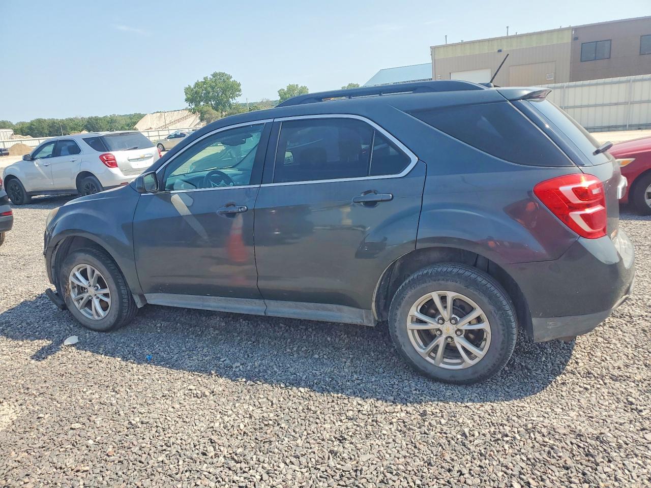 2017 CHEVROLET EQUINOX LT — снимка 2