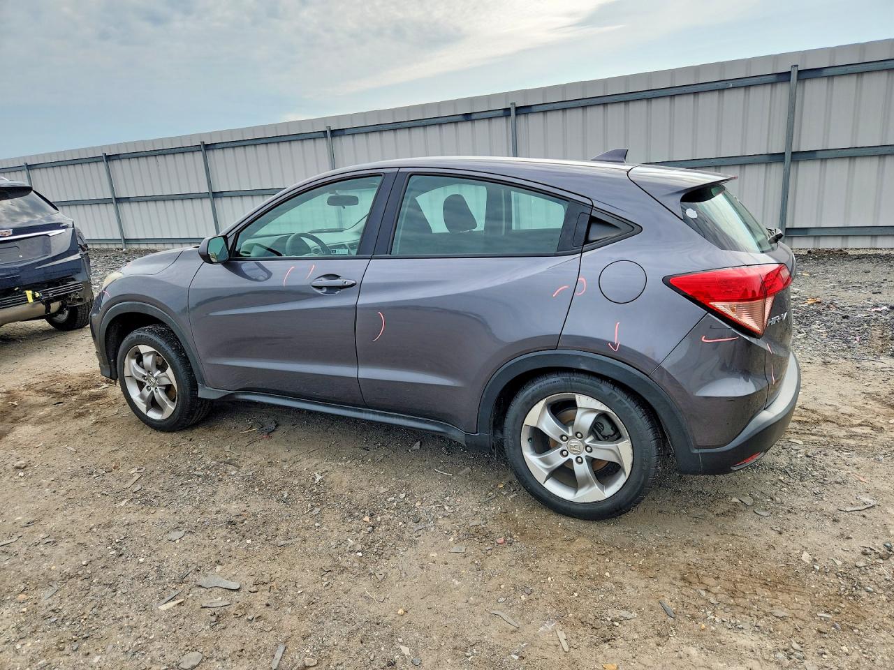 2018 HONDA HR-V LX — снимка 2