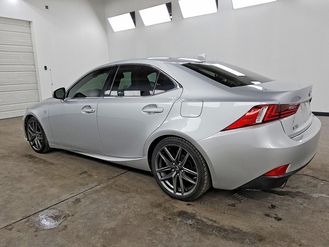 2015 LEXUS IS 350 — снимка 2