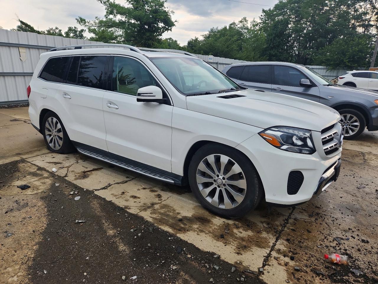 2017 MERCEDES-BENZ GLS 450 4MATIC — снимка 4