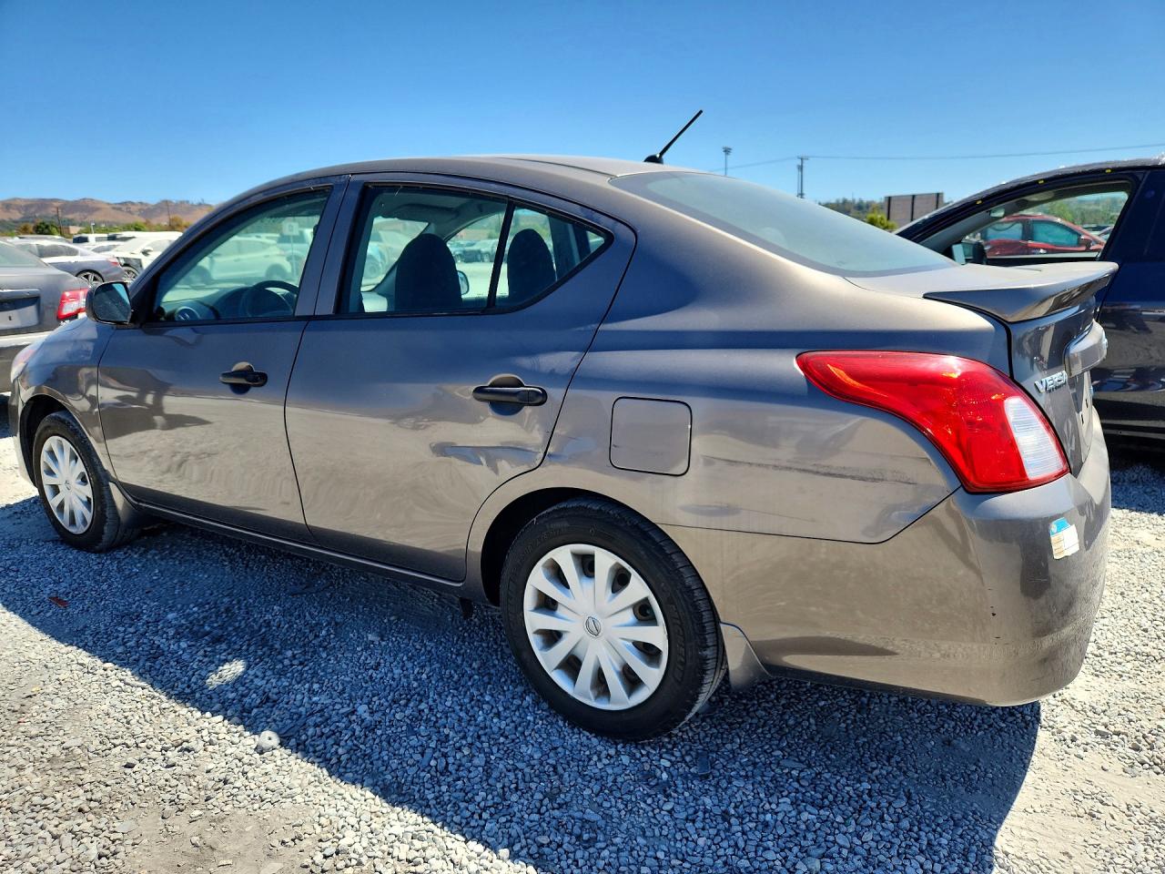 2015 NISSAN VERSA 1.6 S PLUS — снимка 2