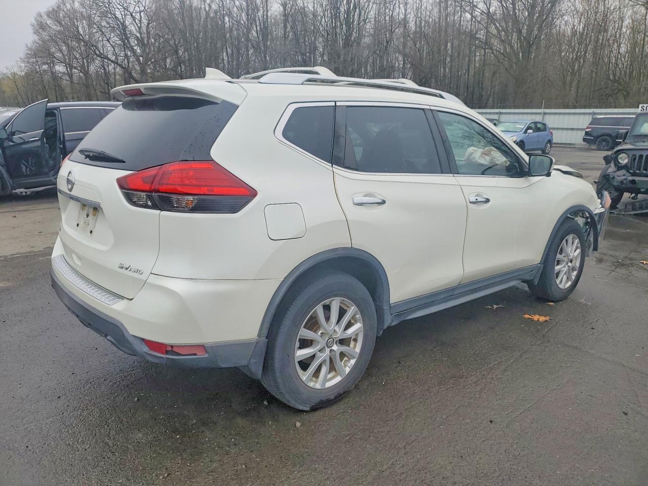 2017 NISSAN ROGUE SV — снимка 3