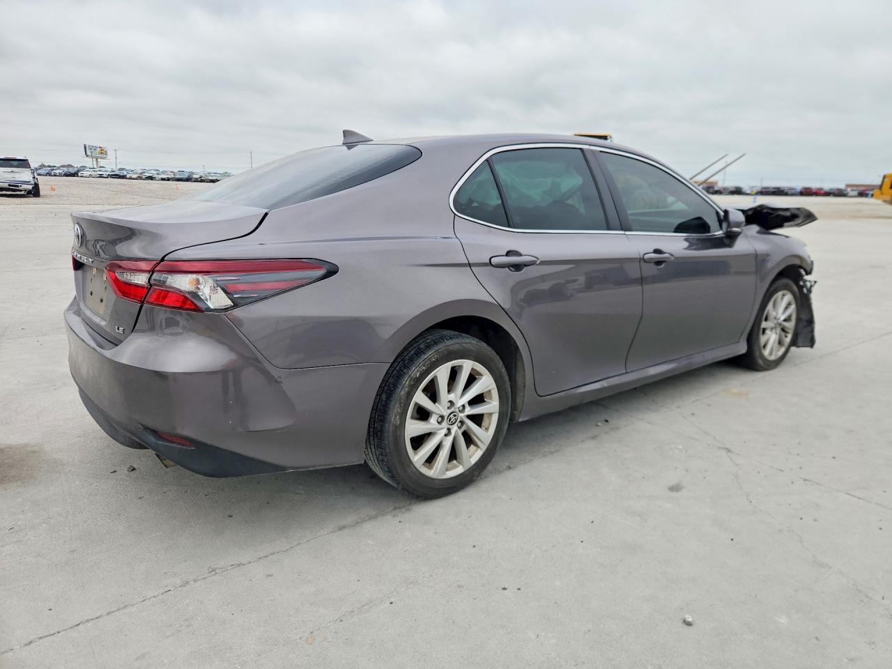 2023 TOYOTA CAMRY LE — снимка 3
