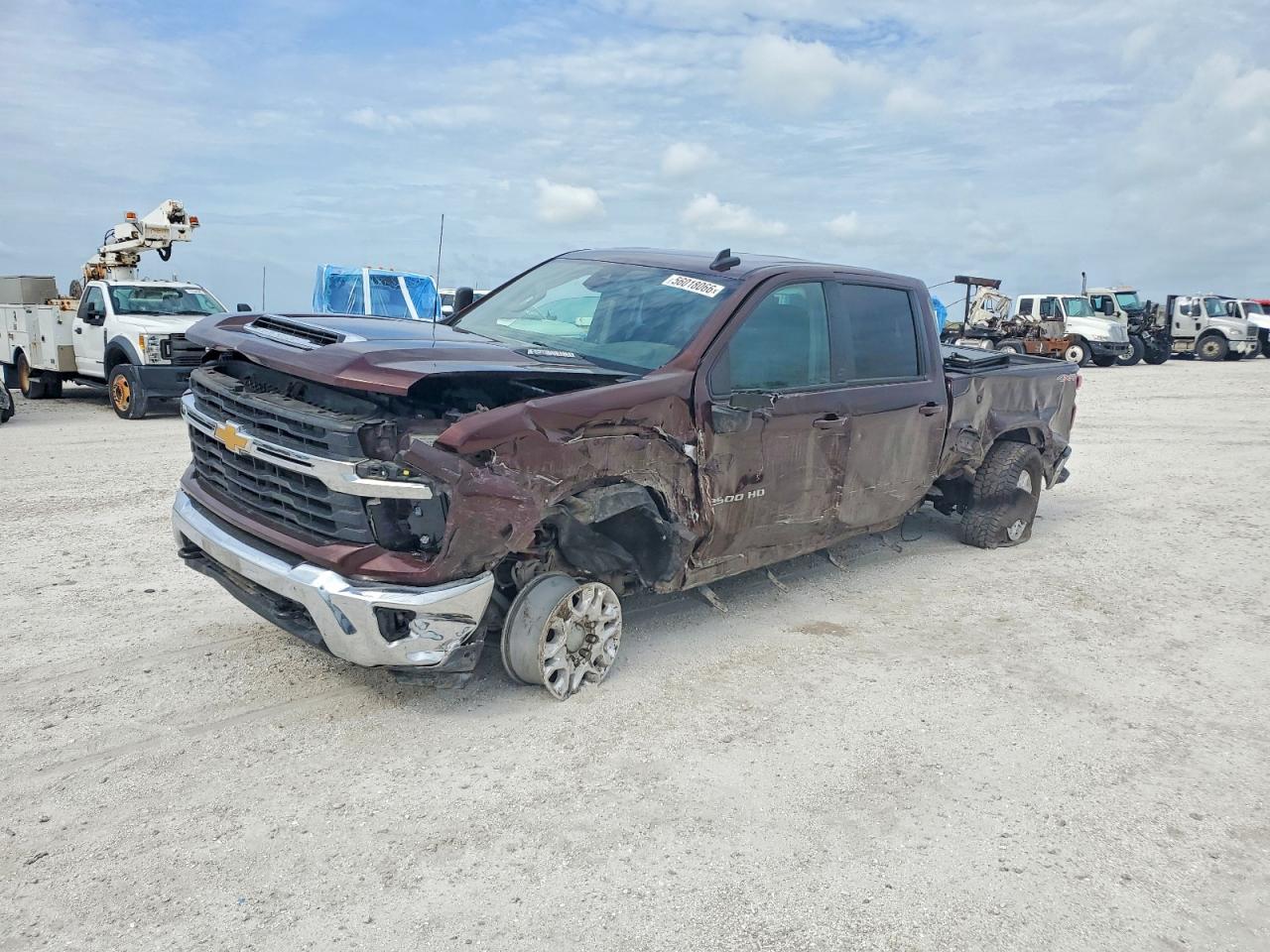 2024 CHEVROLET SILVERADO K2500 HEAVY DUTY LT — снимка 2