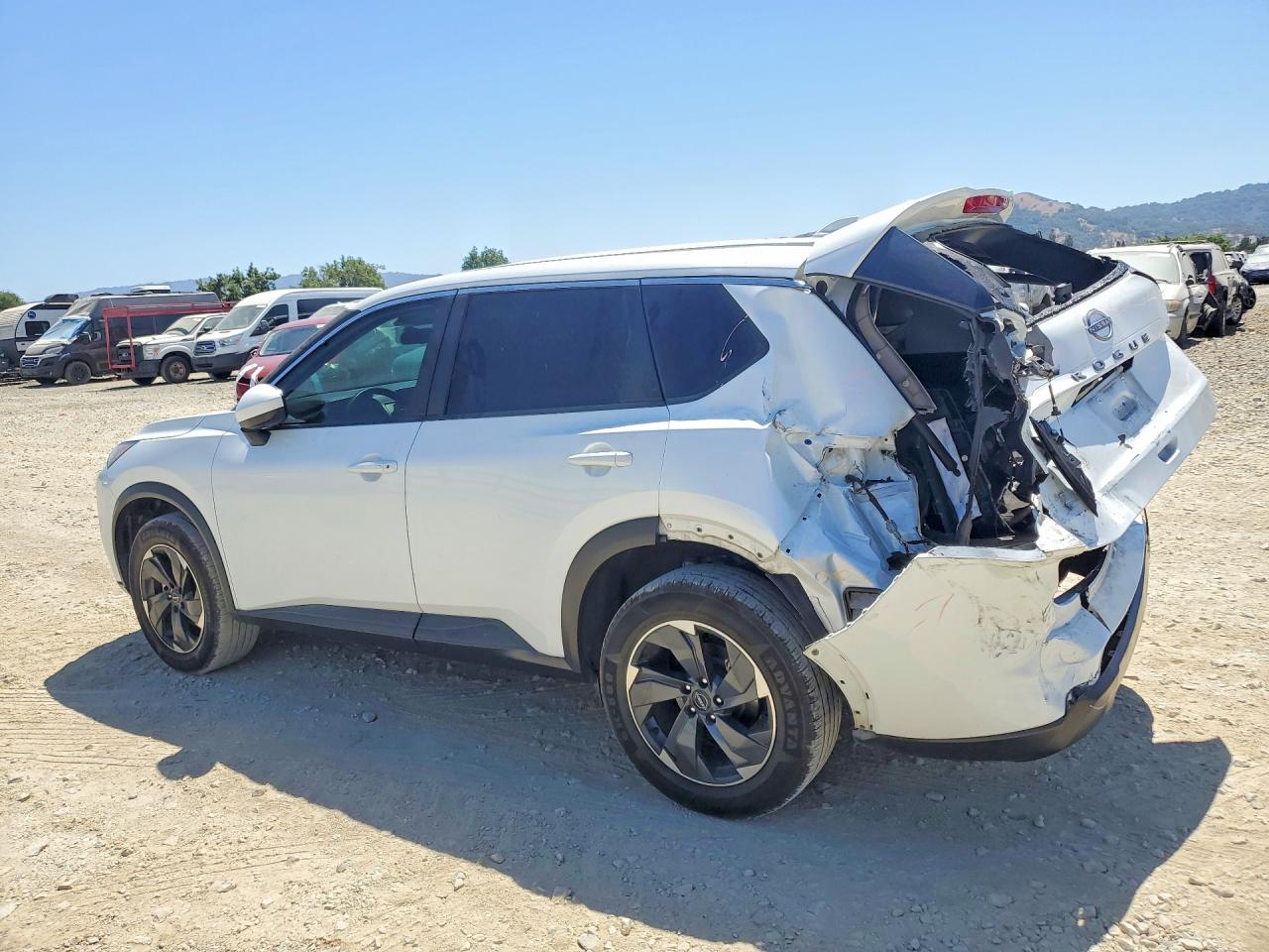 2024 NISSAN ROGUE SV — снимка 2