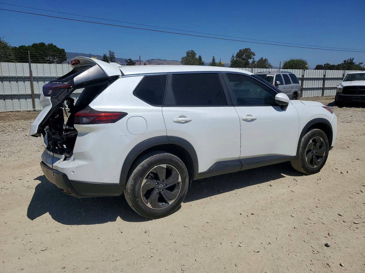 2024 NISSAN ROGUE SV — снимка 3