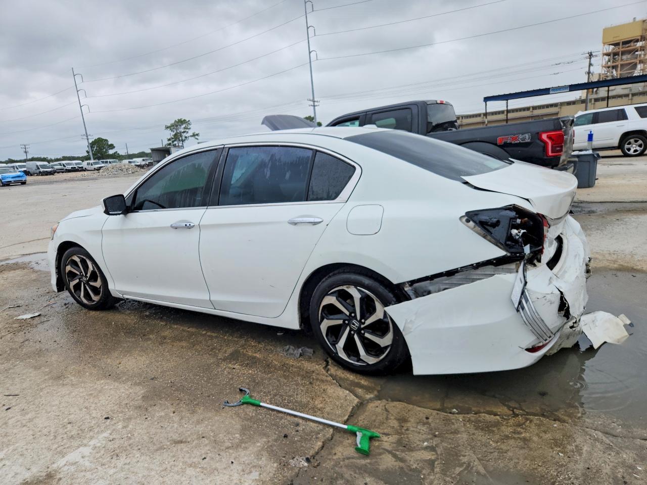 2016 HONDA ACCORD EXL — снимка 2