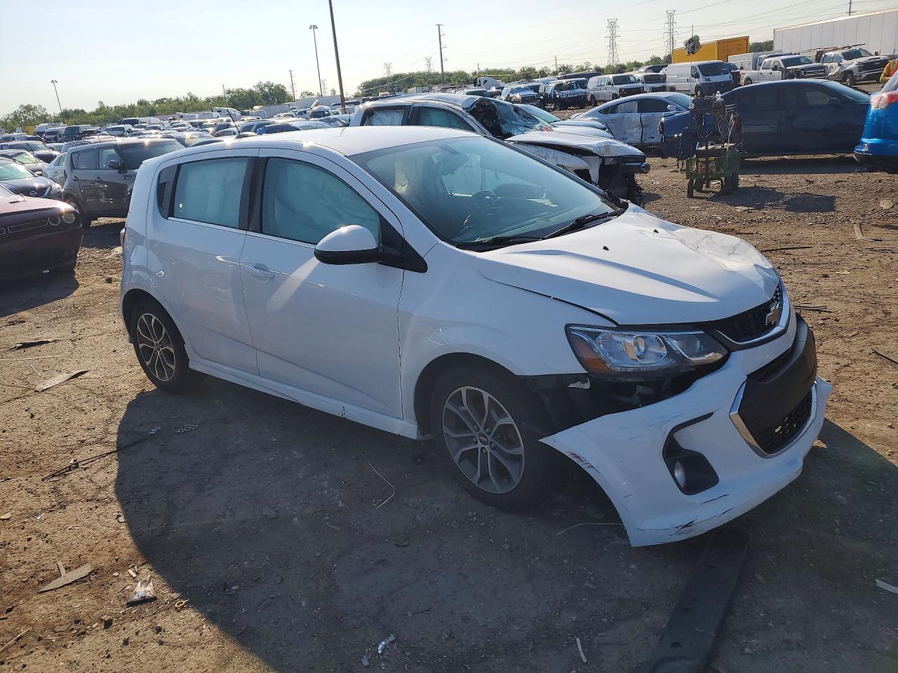2017 CHEVROLET SONIC LT — снимка 4