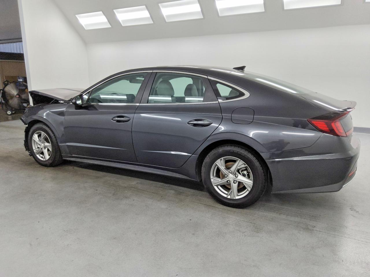 2020 HYUNDAI SONATA SE — снимка 2