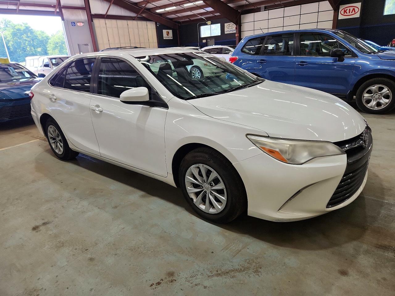 2017 TOYOTA CAMRY LE — снимка 4