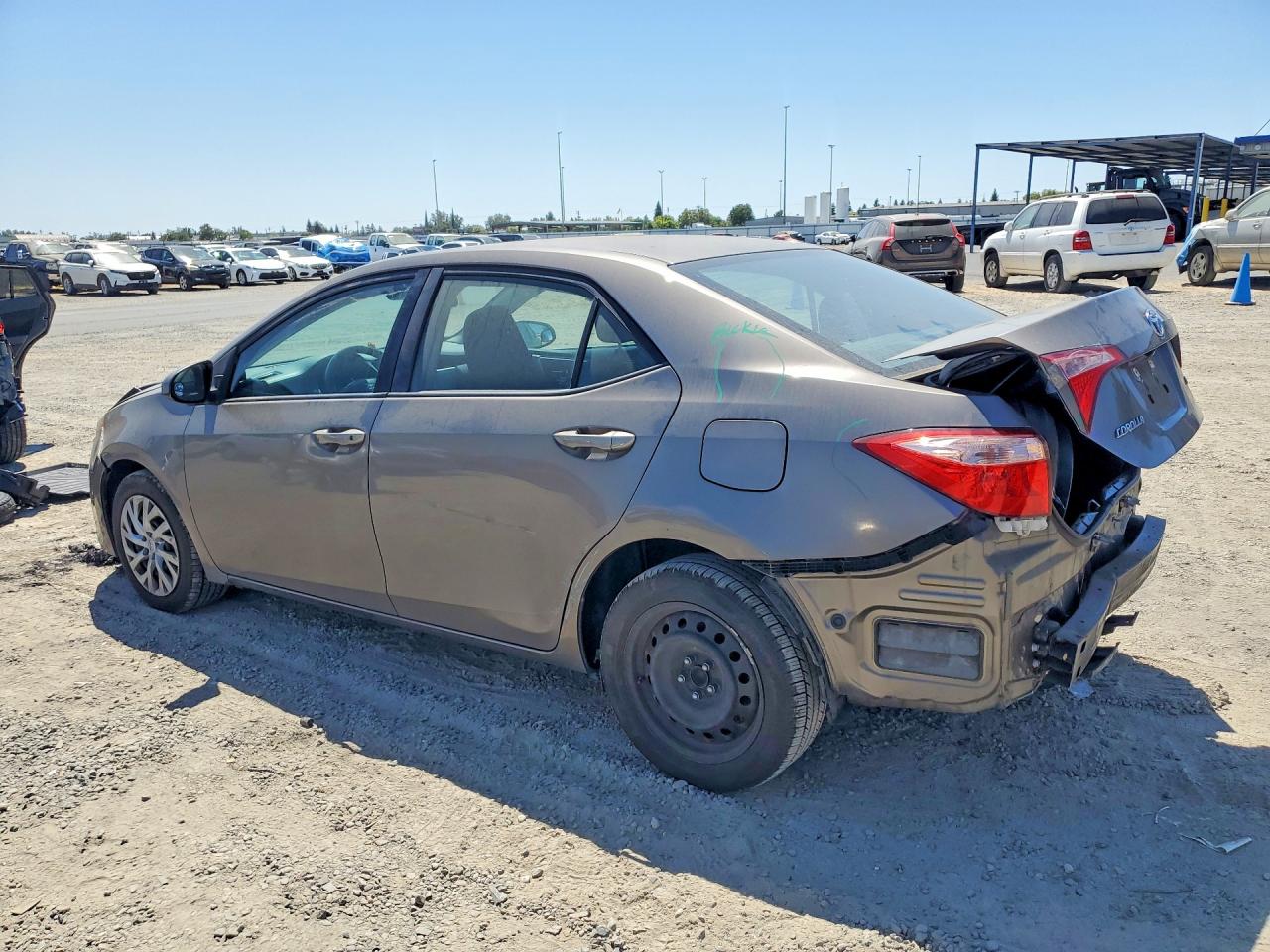 2017 TOYOTA COROLLA LE — снимка 2