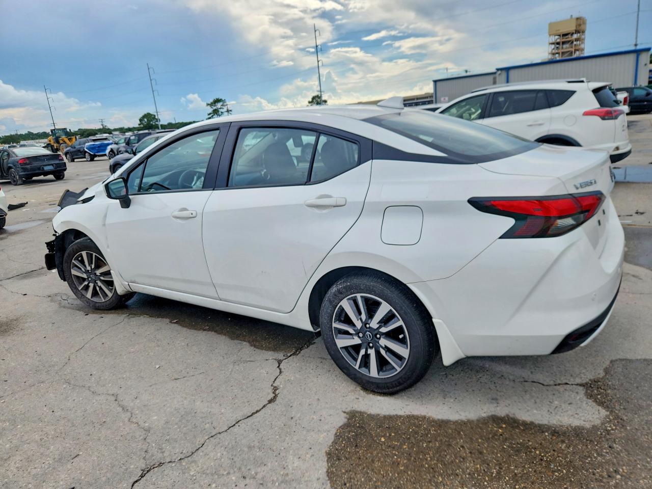2025 NISSAN VERSA SV — снимка 2
