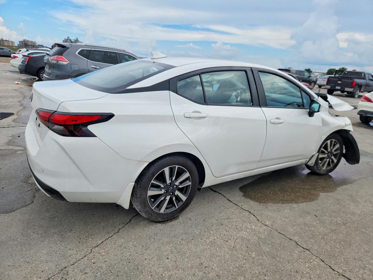 2025 NISSAN VERSA SV — снимка 3