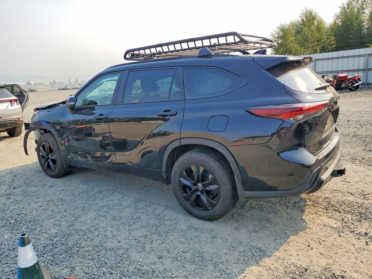 2025 TOYOTA HIGHLANDER HYBRID XLE NIGHTSHADE — снимка 2
