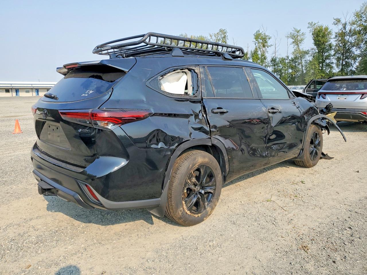 2025 TOYOTA HIGHLANDER HYBRID XLE NIGHTSHADE — снимка 3