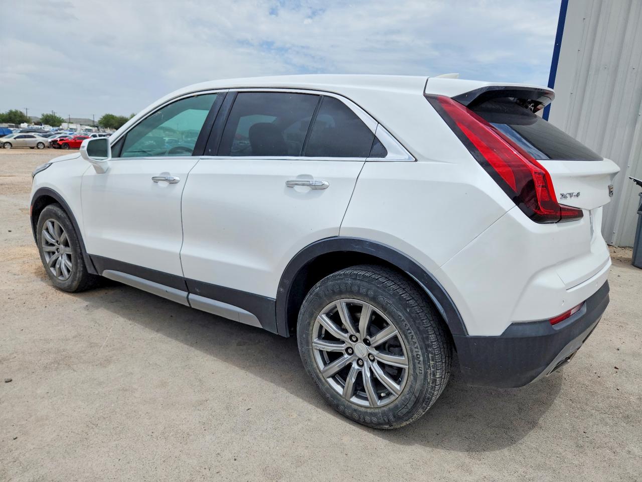 2021 CADILLAC XT4 PREMIUM LUXURY — снимка 2